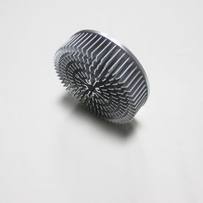 Wärmeableitungs-Bereich AL1070 Pin Fin Heat Sink Customized mit dem Herausnehmen der Form